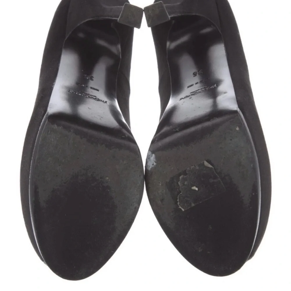 Yves Saint Laurent Black Women's Pumps - Picture 5 of 8